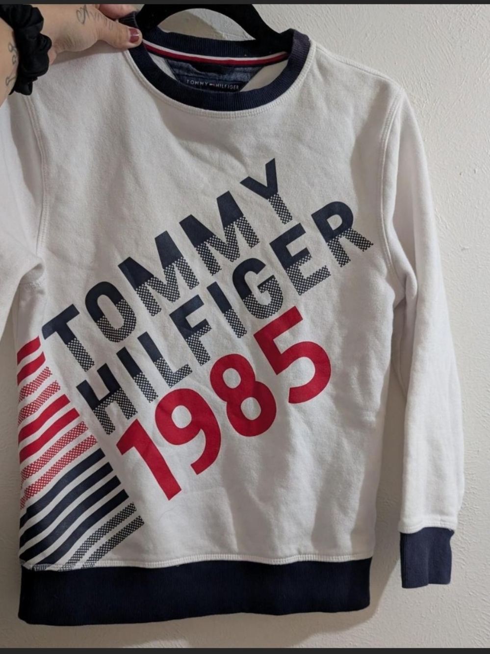 Tommy Hilfiger Kids White, Navy & Red '1985' Logo Sweatshirt